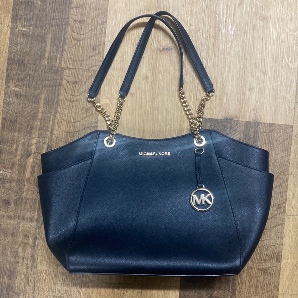 Michael Kors black jet set travel bag